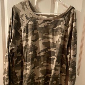 Camo longsleeve
